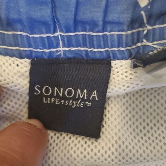 Boys Swim Trunks M  - Picture 5 of 6